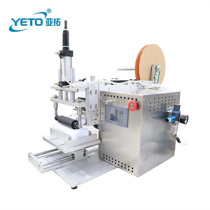 Etichettatrice semiautomatica pneumatica per bottiglie di plastica piatta